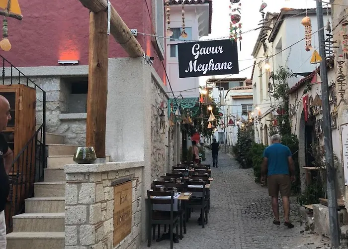 Hotel Livan Deluxe 3*