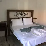 Livan Deluxe Hotel 3*