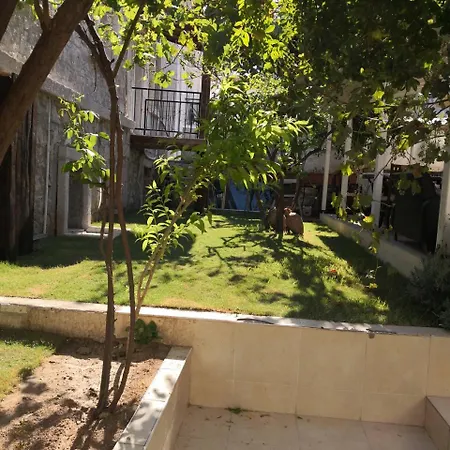 Livan Deluxe Hotel