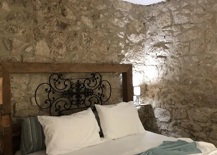 Livan Deluxe Алачати