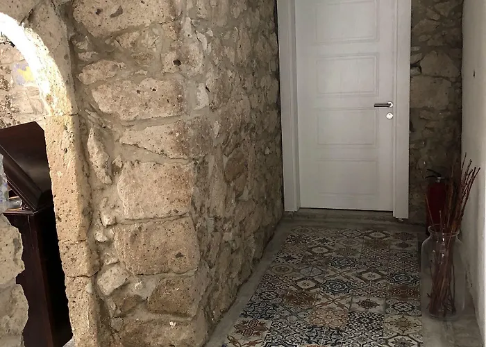 Livan Deluxe Отель 3*