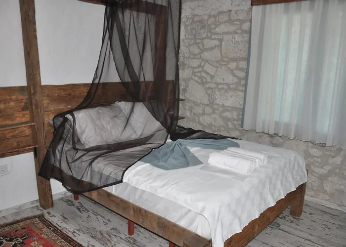 Livan Deluxe Алачати